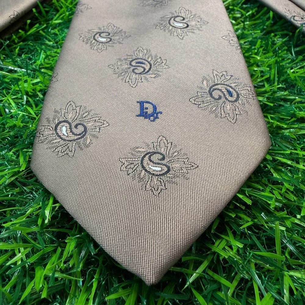 Christian Dior Mens‎ Silk Blend Paisley Medallion Tie Taupe Brown CD Logo USA